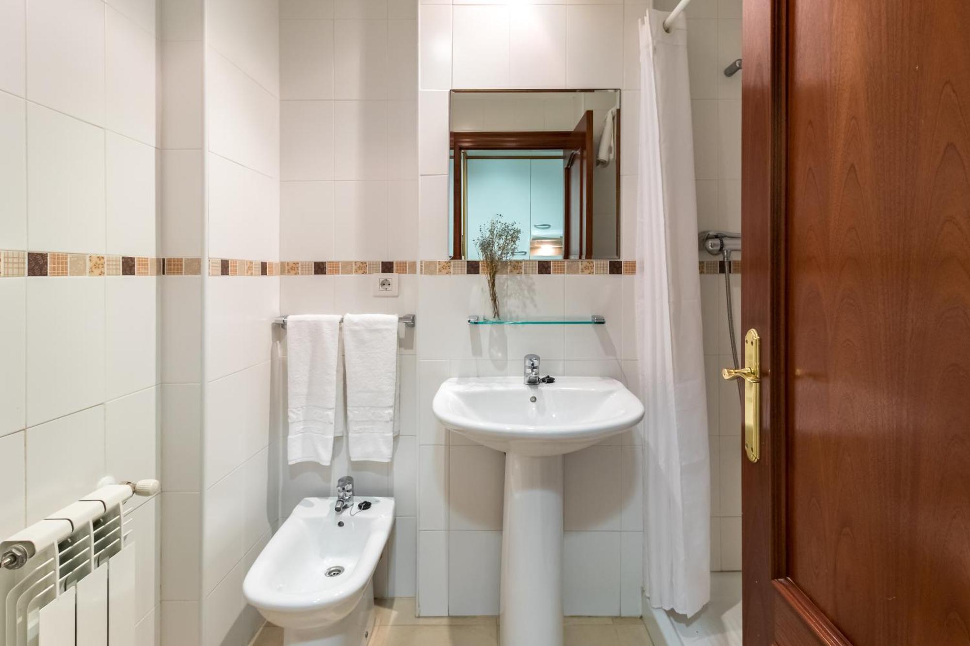 Apartamentos Silken Playa De Toro Llanes Exterior foto